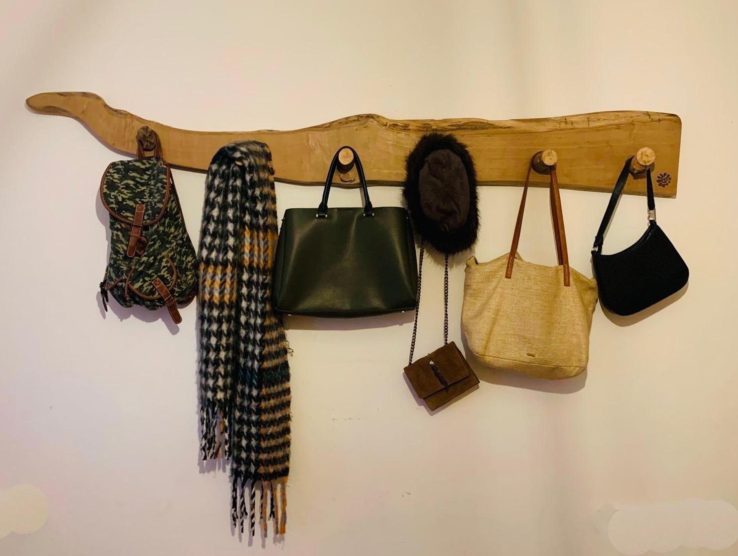13ferrados presenta a súa primeira colección, inspirada na semántica galega